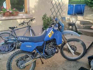 YAMAHA DT