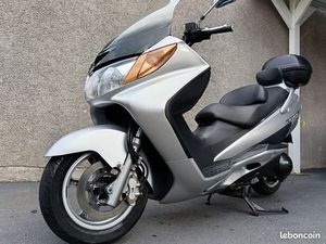 SUZUKI BURGMAN 400