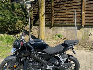 YAMAHA MT 125, TOP GEPFLEGT, IDEAL F. EINSTEIGER