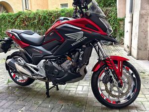 HONDA NC750X WUNDERSCHÖN | WIE NEU | VIEL ZUBEHÖR