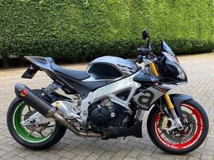 ② APRILIA TUONO V4 2015