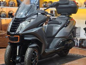 PEUGEOT METROPOLIS 400 2013