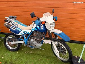 VENDS SUZUKI DR