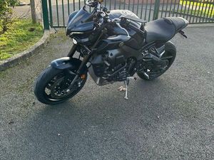YAMAHA MT-10
