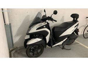 YAMAHA TRICITY 125 – 10 600 KM – ÉTAT NEUF – ENTRETIEN YAMAHA