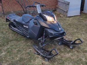 BRP SKI-DOO SUMMIT 800