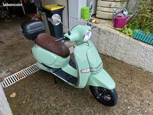 SCOOTER ÉLECTRIQUE RIDER 3000W ÉQUIVALENT 50 CC