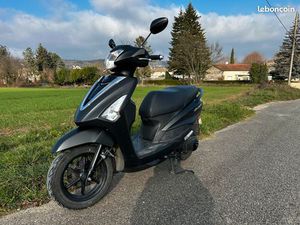 YAMAHA D'ELIGHT 125