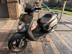 ② SYM FIDDLE II 45KM/H, 4TAKT. BJ 2014 MET 7800KM, B-KLASSE