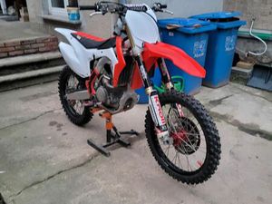 HONDA CRF 250R