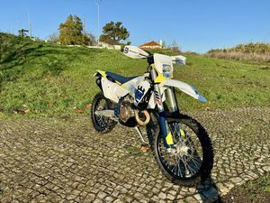 HUSQVARNA FE 450 CASTELO (SESIMBRA)