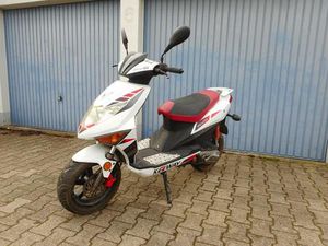 MOFA KEEWAY RY 6 MIT 25ER PAPIERE. WENIG KM.