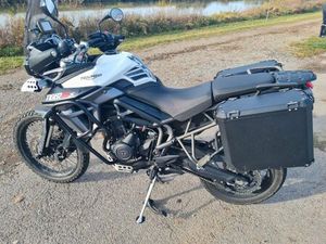 TRIUMPH TIGER 800 XCX