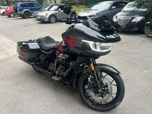 HARLEY-DAVIDSON CVO ROAD GLIDE ST