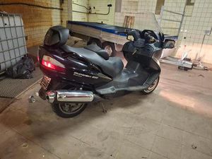 ② SUZUKI BURGMAN 650