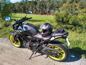 YAMAHA MT 07, TIEFERGELEGT, ARROW AUSPUFF