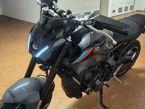 YAMAHA MT-09 NERO
