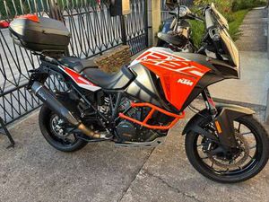 SUPER ADVENTURE S -TIEFERGELEGT