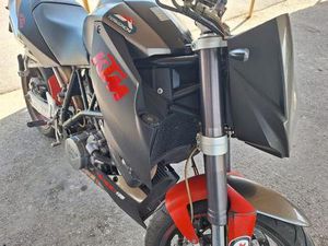 KTM - SUPER DUKE 990