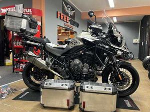TRIUMPH TIGER 1200 SE DESERT EDITION