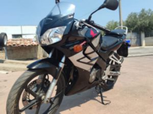 MOTO HONDA CBR 125R