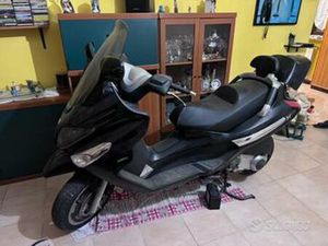 PIAGGIO X EVO 250