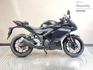 YAMAHA R3 YAMAHA 321 CC