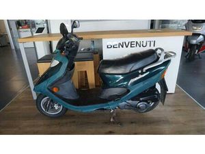 VENDO KYMCO MOVIE 125 (1998 - 00) USATA A MODENA (CODICE 9907262) - MOTO.IT