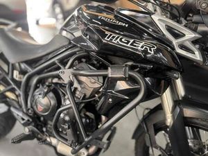 TRIUMPH TIGER 800 XC