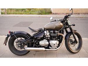 TRIUMPH BONNEVILLE BOBBER 1200 - 3000KM UNFALLFREI