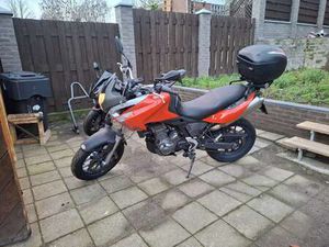 APRILIA PEGASO 650 ORANJE