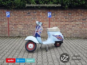 VESPA 50 SPECIAL UNION JACK AIRBRUSH