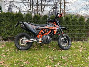 KTM 690 SMCR – SEHR GEPFLEGT, WENIG KILOMETER, VIELE EXTRAS