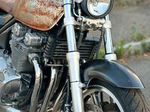 KAWASAKI ZEPHYR 550 CAFÉ RACER - PAPIERE VORHANDEN