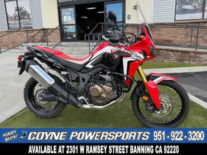 2017 HONDA® AFRICA TWIN CRF1000L