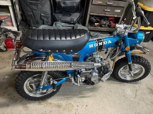 OLD SCHOOL HONDA CT 70