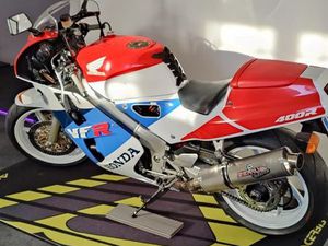 OCCASION HONDA VFR 400 R (NC30)