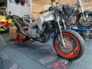 YAMAHA YZF750R WINTERPROJEKT