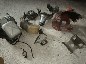 HONDA GX 22 4 STROKE MEHRERE ORIGINALTEILE IN GUTEM ZUSTAND.