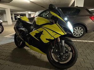 SUZUKI GSXR1000 K7
