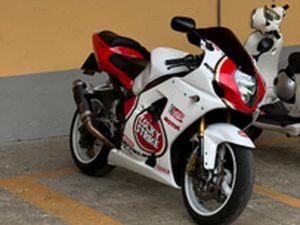 SUZUKI GSX-R K4 1000