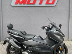 YAMAHA TMAX 560
