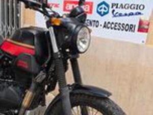 ROYAL ENFIELD SCRAM 411 DICEMBRE 2024