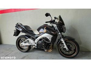 SUZUKI GSR