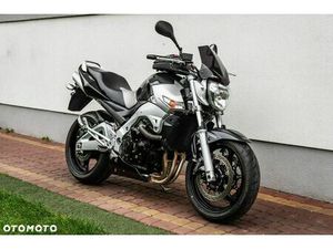 SUZUKI GSR
