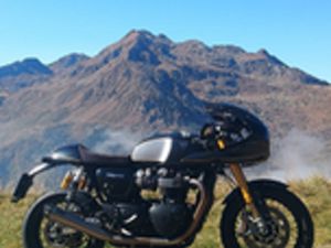 TRIUMPH THRUXTON 1200 TFC