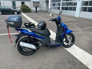 SUZUKI UX125 SIXTEEN 125