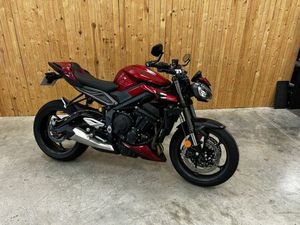 TRIUMPH STREET TRIPLE 765 RS 2023 765 CM3 | MOTO ROADSTER | 4 400 KM | ROUGE | 26000 VALENCE