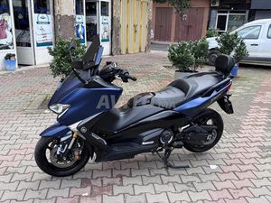 TMAX DX 2019