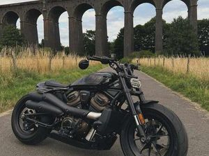 HARLEY-DAVIDSON SPORTSTER 1250 S CUSTOM CRUISER PETROL MANUAL EURO 5 (122 PS) 1252 CC